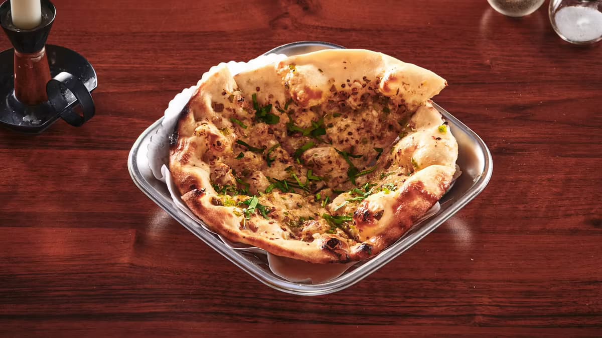 63. Chili Garlic Nan (sterk) (M, E, H)
